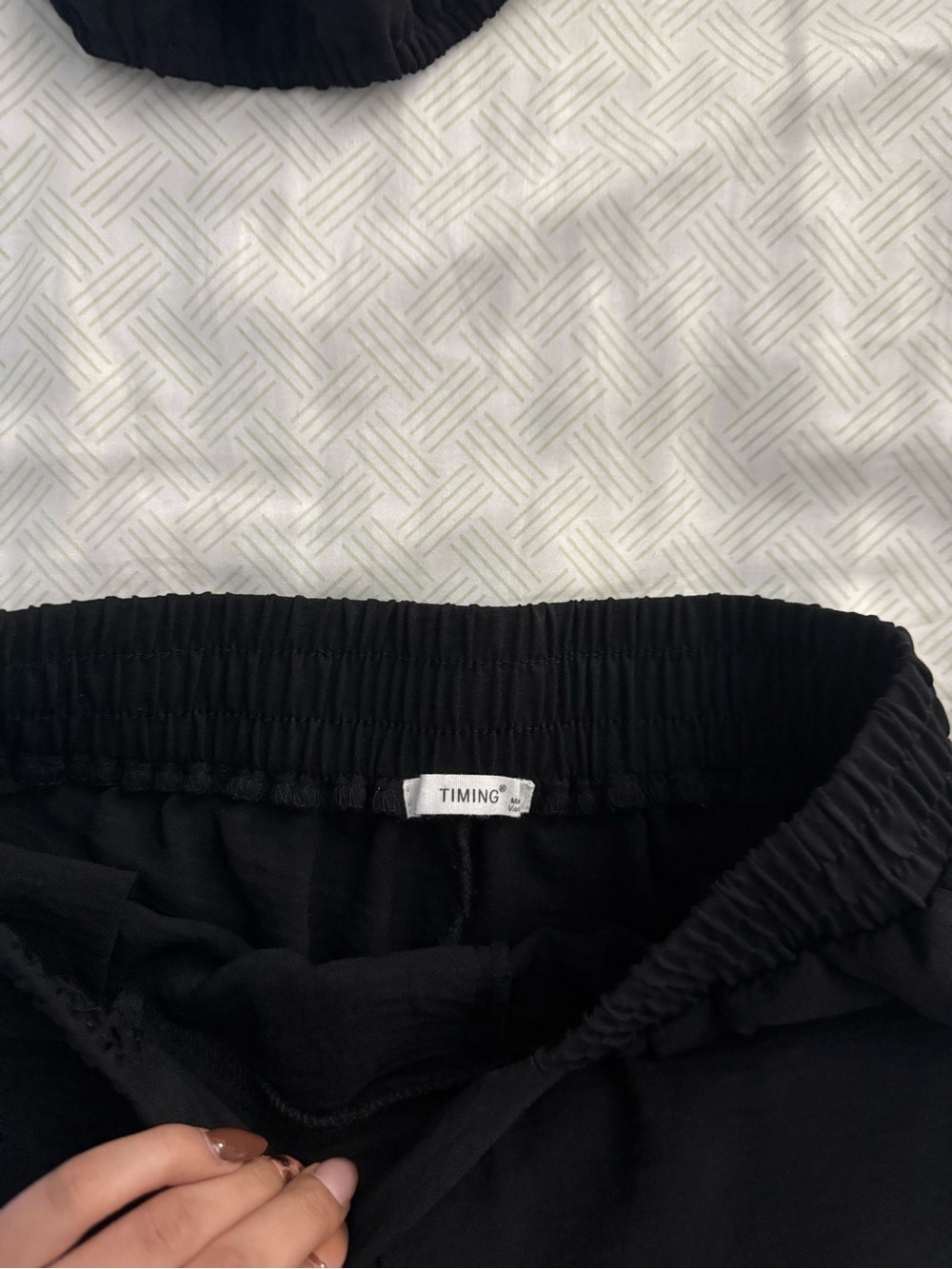 Black Ruffle Sleeve Crop Top & Shorts Set size small - Picture 6 of 6